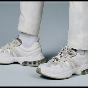 🎉last deal 🎉Zara white Sneakers